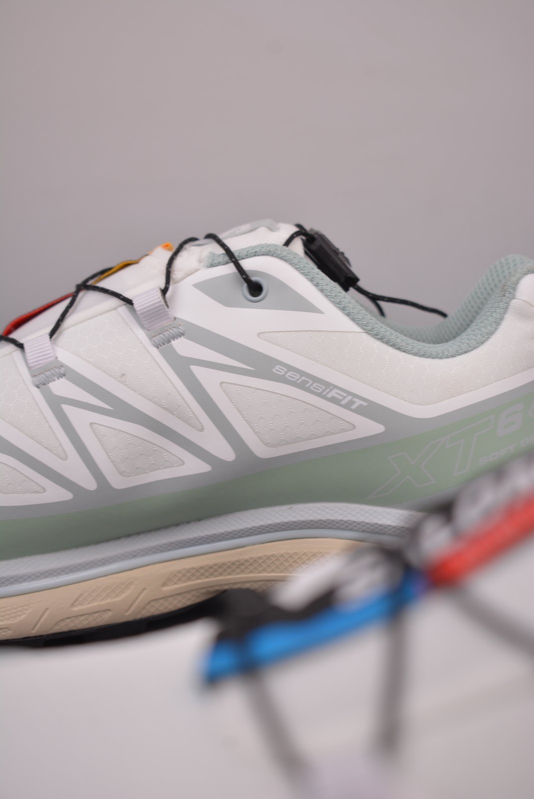 Sneakers XT-6 'White Green Milieu' — vue 3