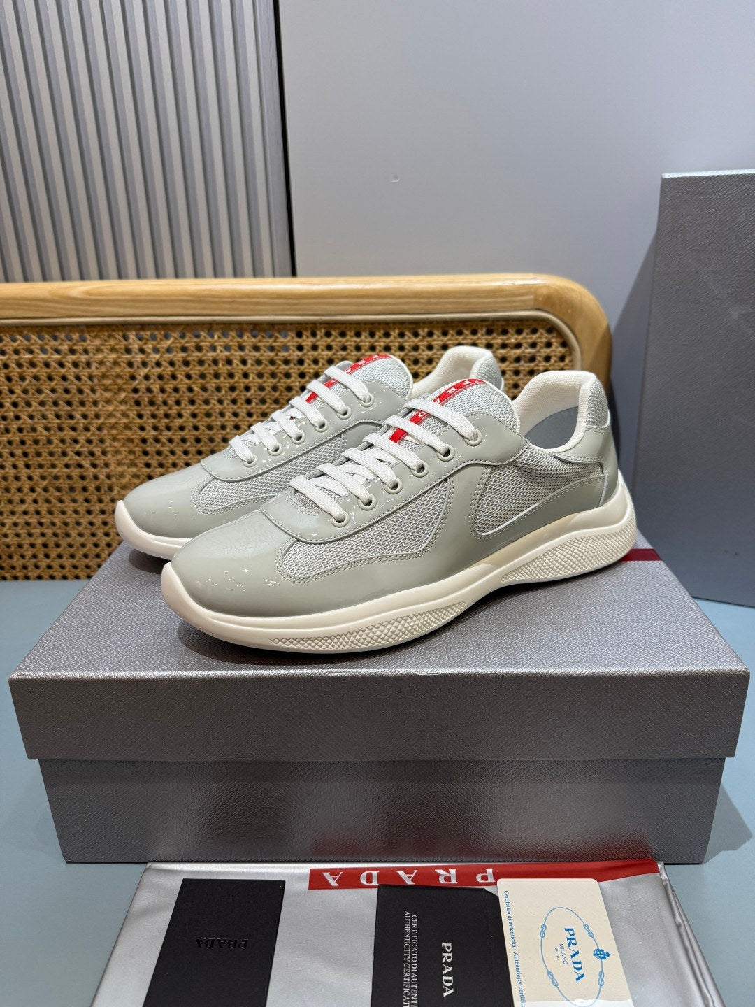Sneakers America's Cup 'Gris Perle Verni' — vue 2
