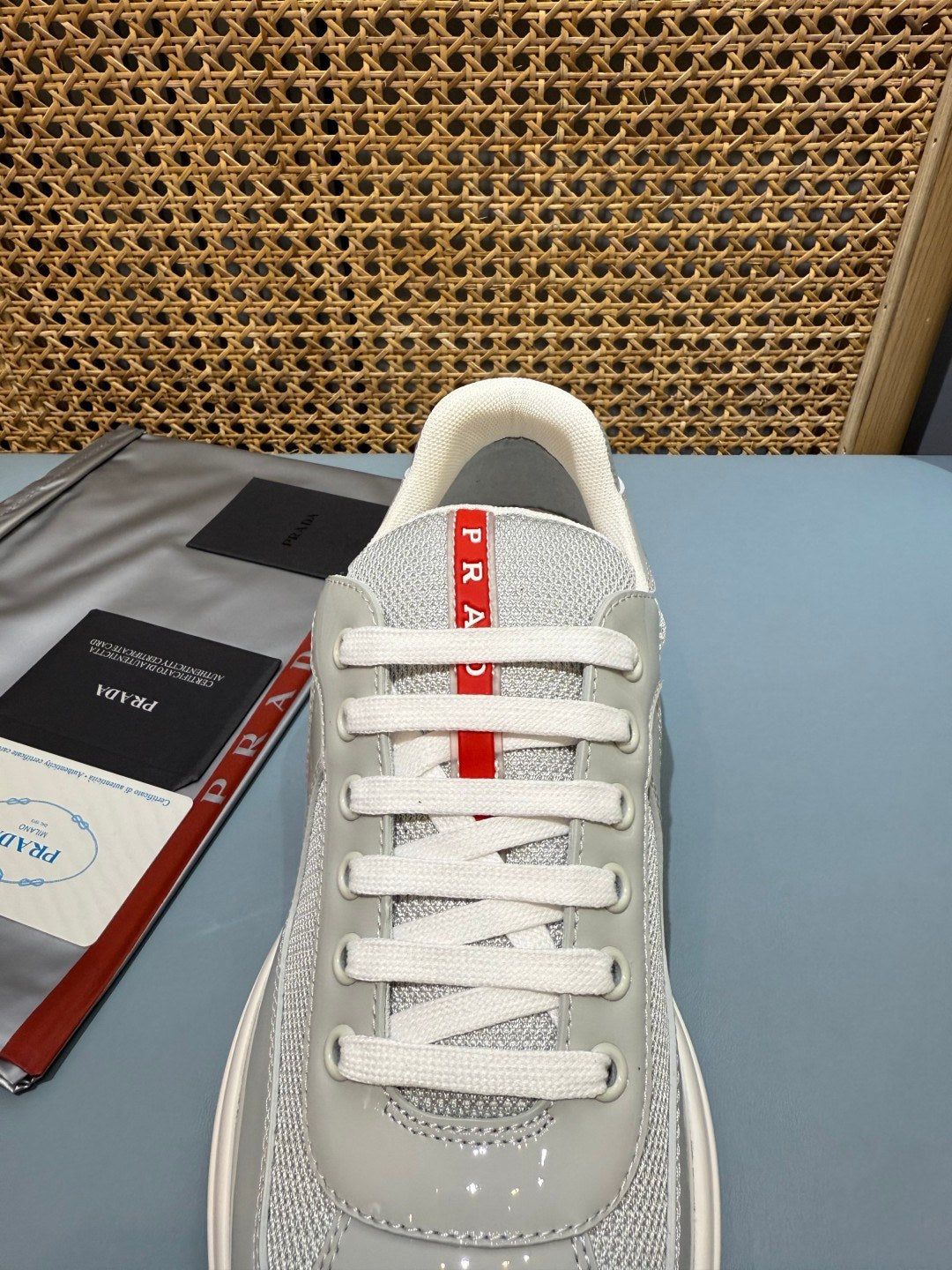 Sneakers America's Cup 'Gris Perle Verni' — vue 4