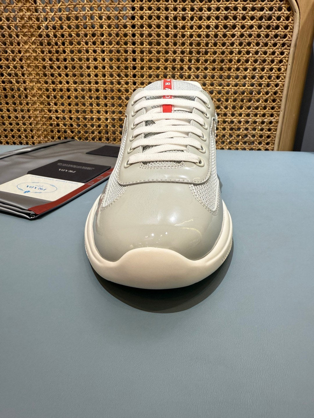 Sneakers America's Cup 'Gris Perle Verni' — vue 5