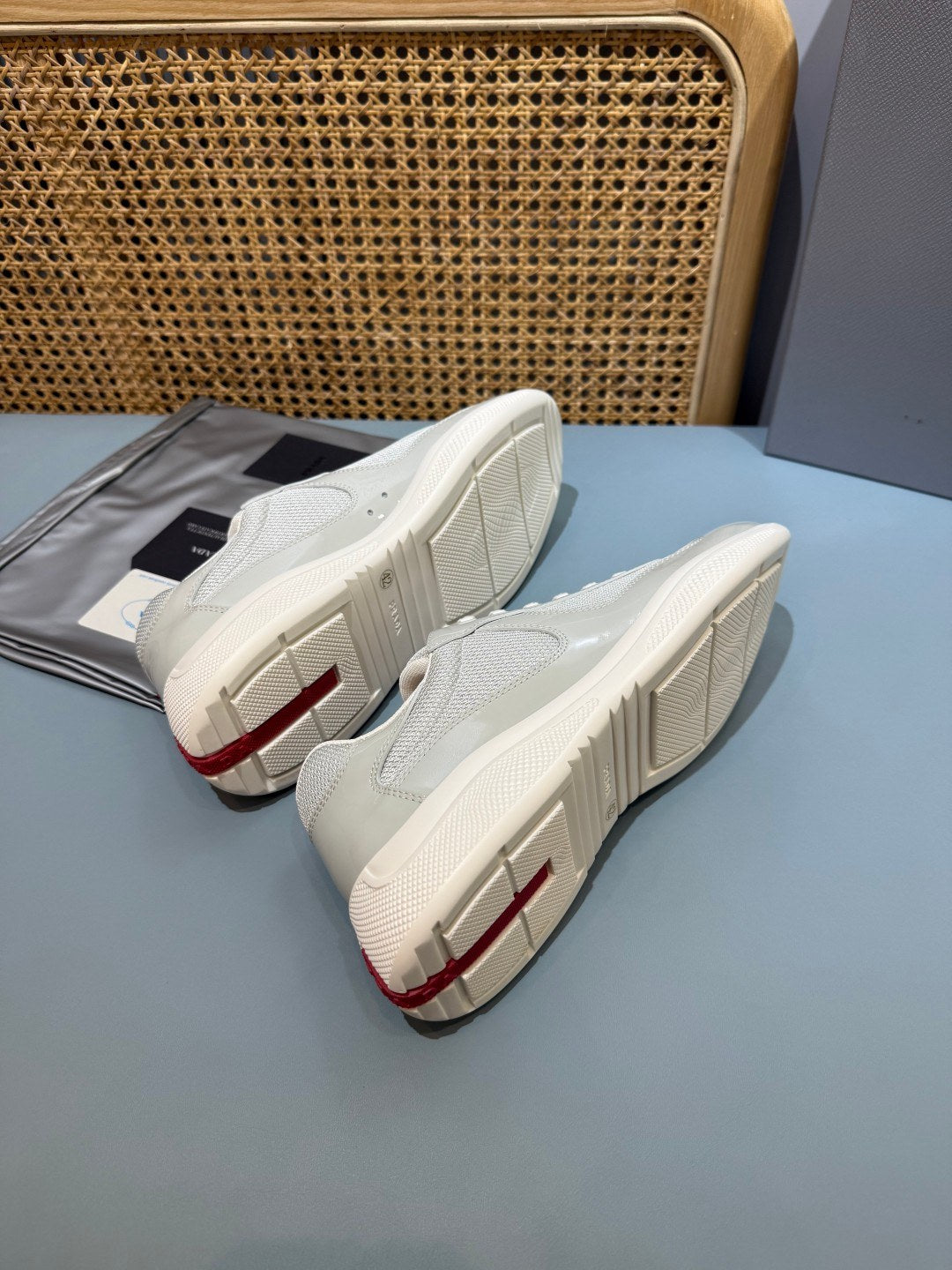 Sneakers America's Cup 'Gris Perle Verni' — vue 10