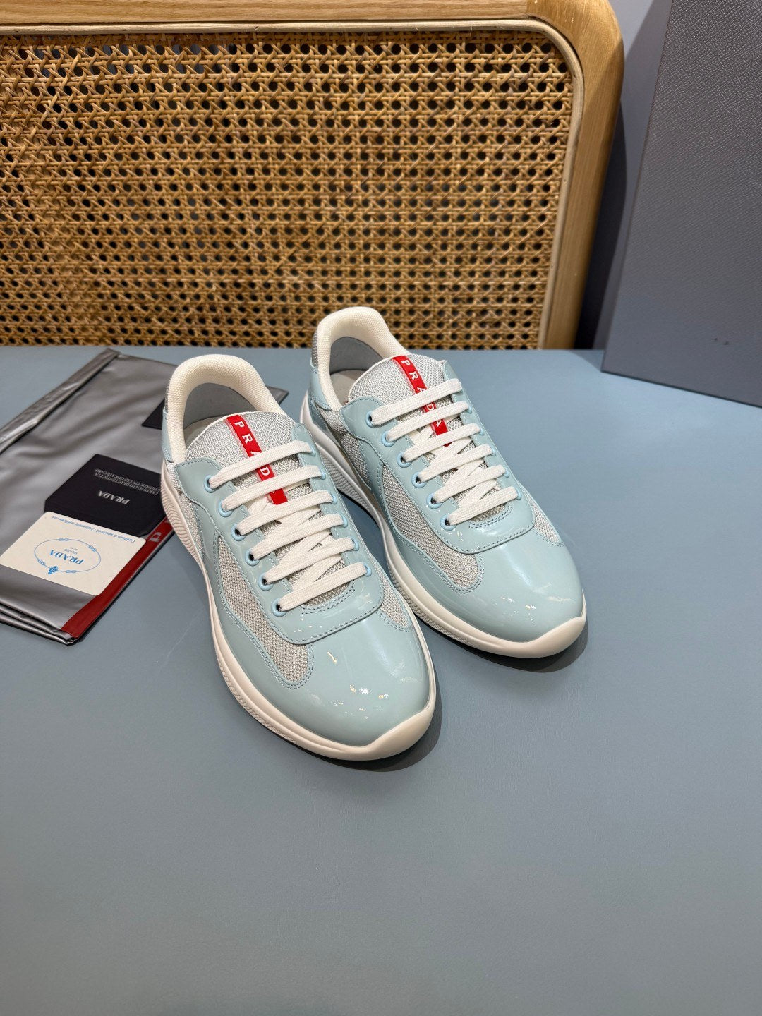 Sneakers America's Cup 'Bleu Ciel Verni' — vue 6