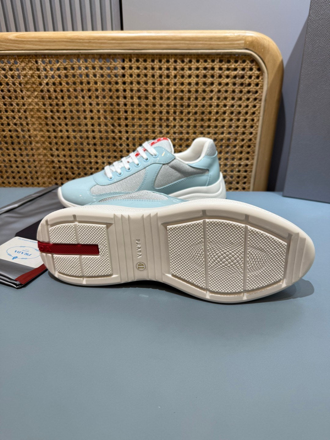 Sneakers America's Cup 'Bleu Ciel Verni' — vue 8