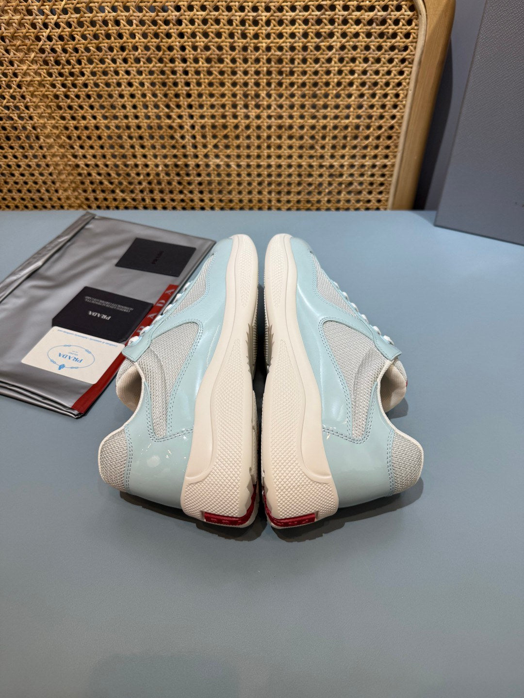 Sneakers America's Cup 'Bleu Ciel Verni' — vue 9