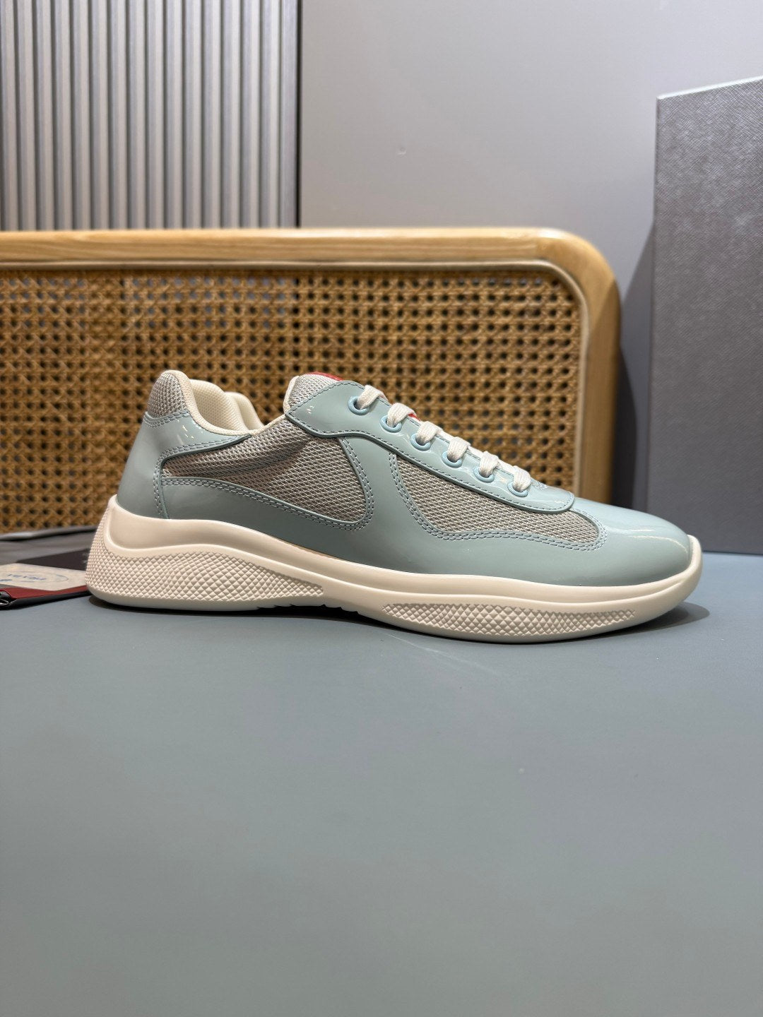 Sneakers America's Cup 'Bleu Ciel Verni' — vue 11