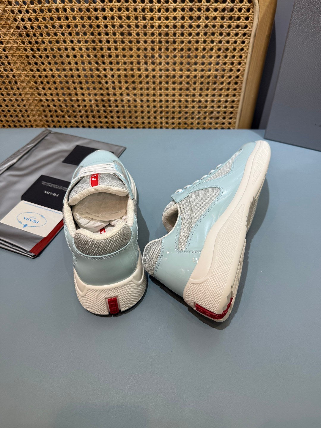Sneakers America's Cup 'Bleu Ciel Verni' — vue 13