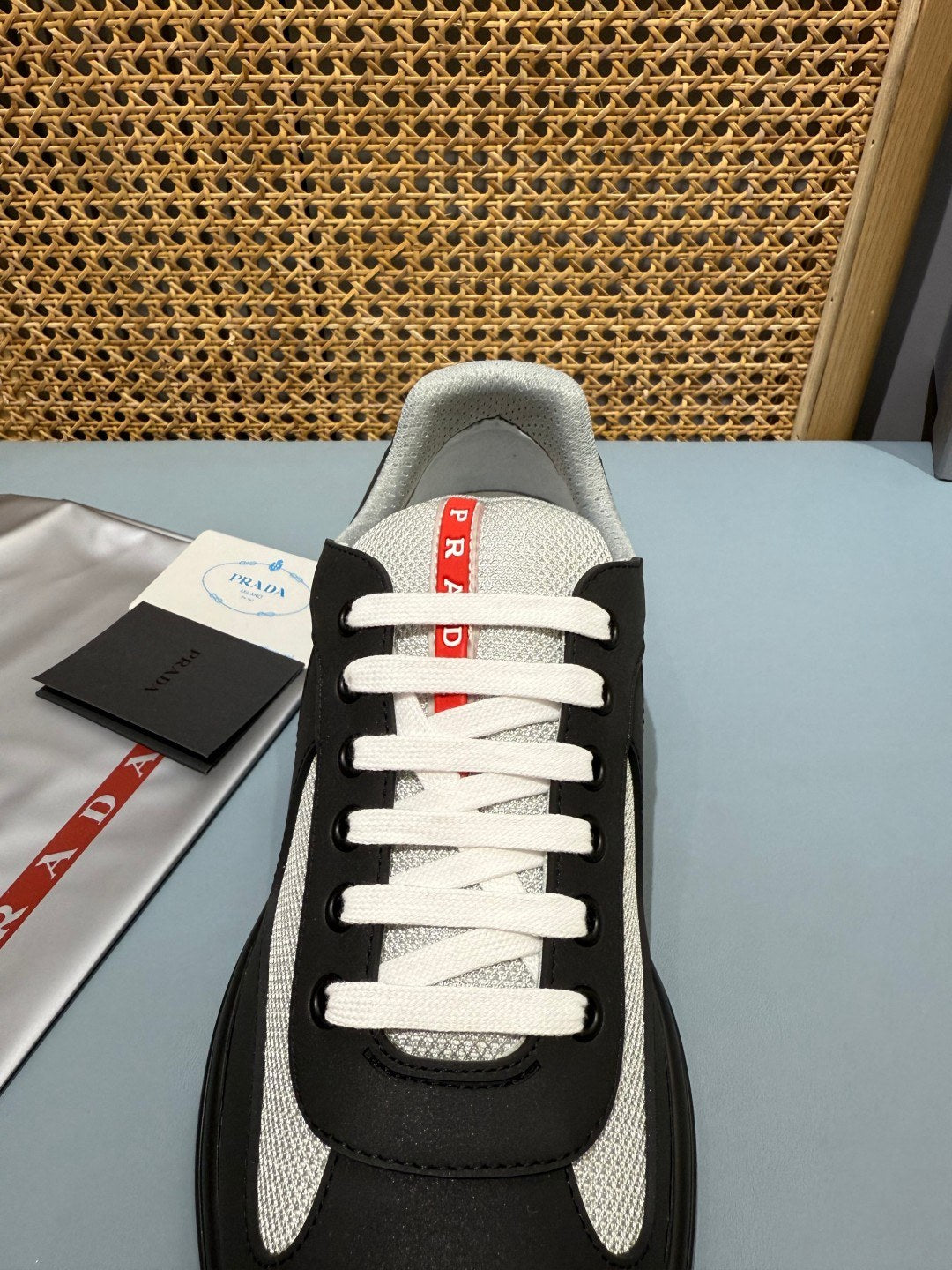 Sneakers America's Cup 'Noir et Argent' — vue 4