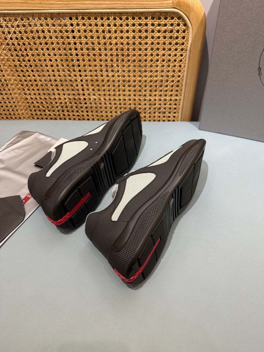 Sneakers America's Cup 'Noir et Argent' — vue 10