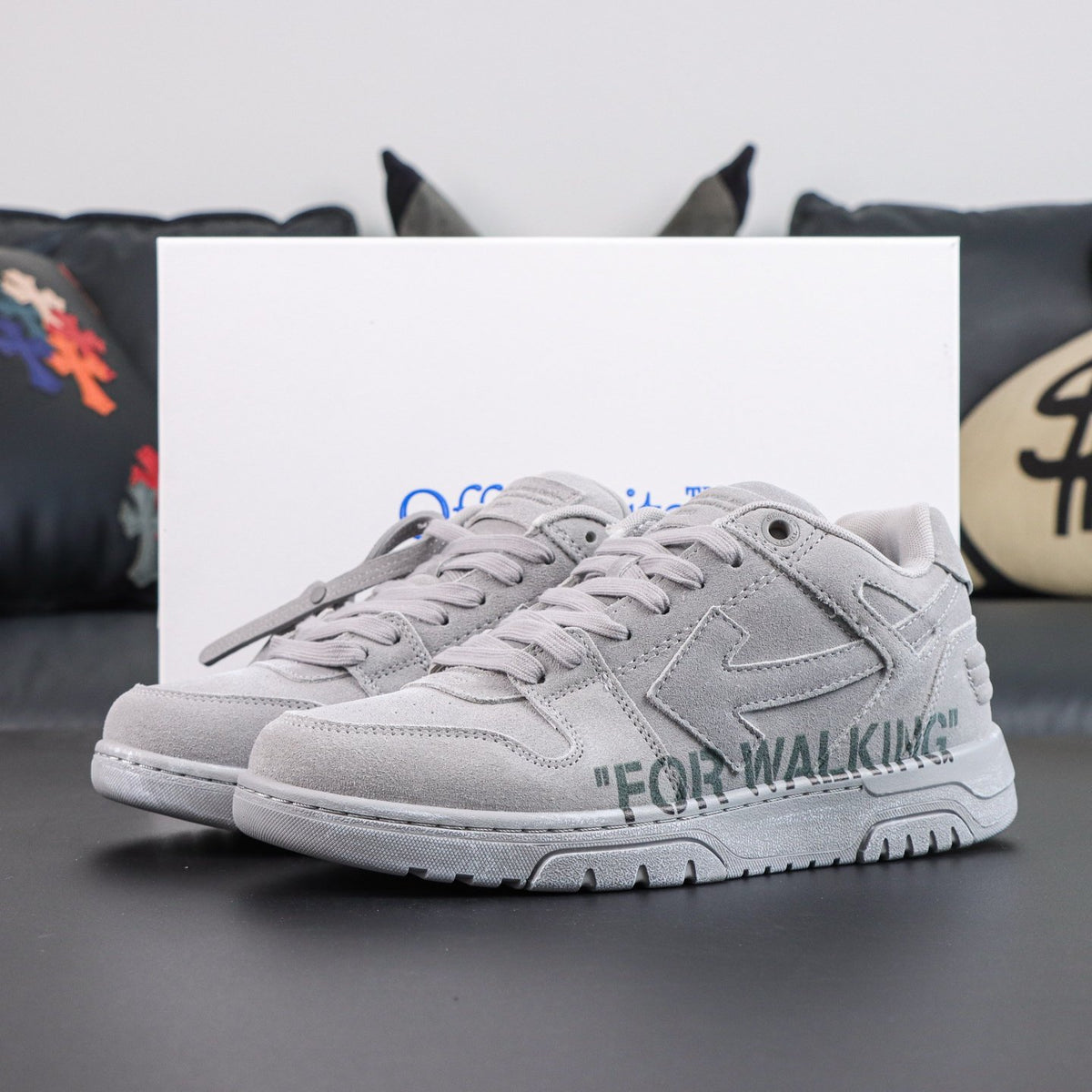 Off-White Out Of Office 'Blanc Gris For Walking' — vue 16
