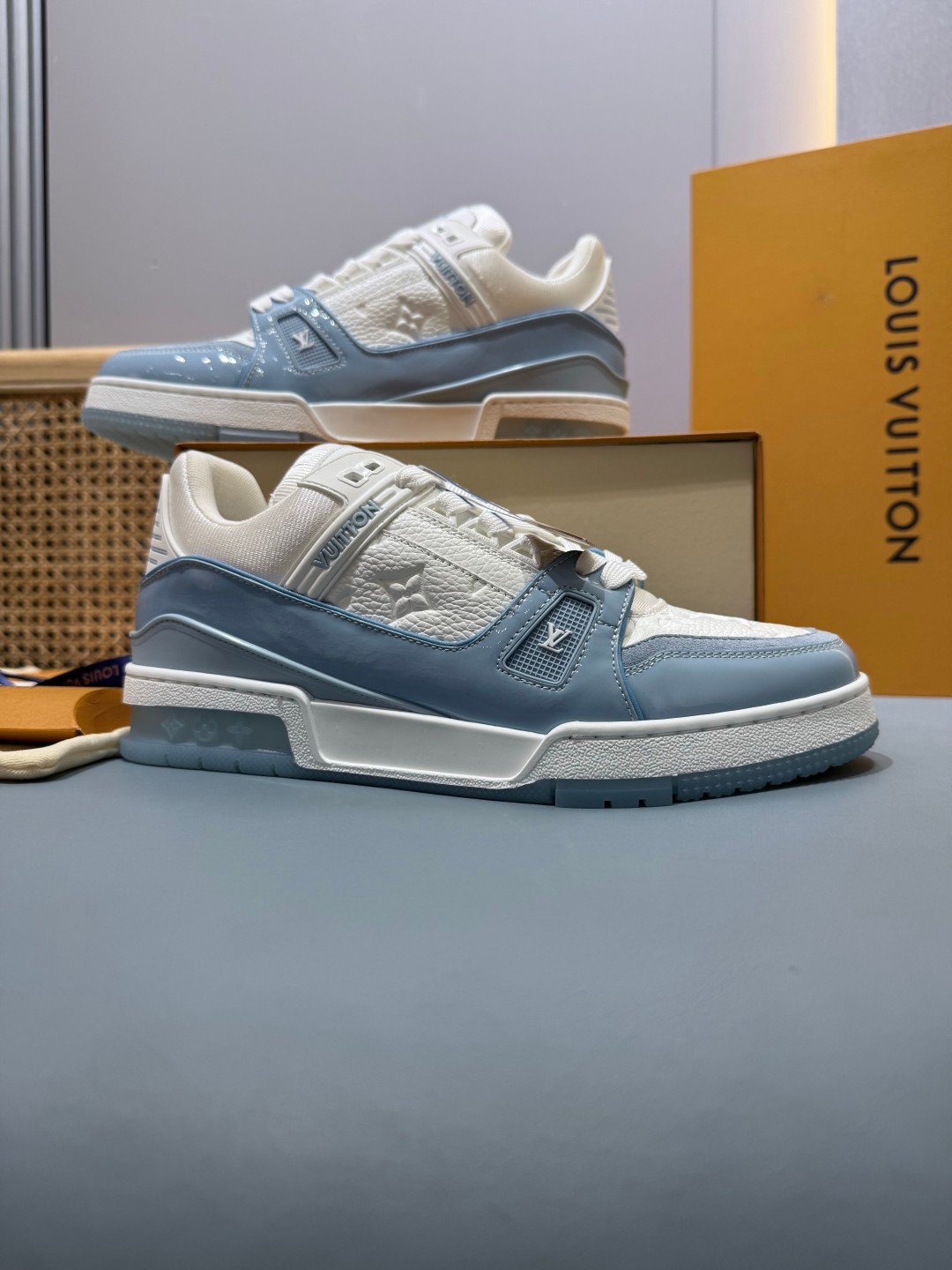 Sneakers Trainer 'Blanc Bleu Ciel' — vue 5