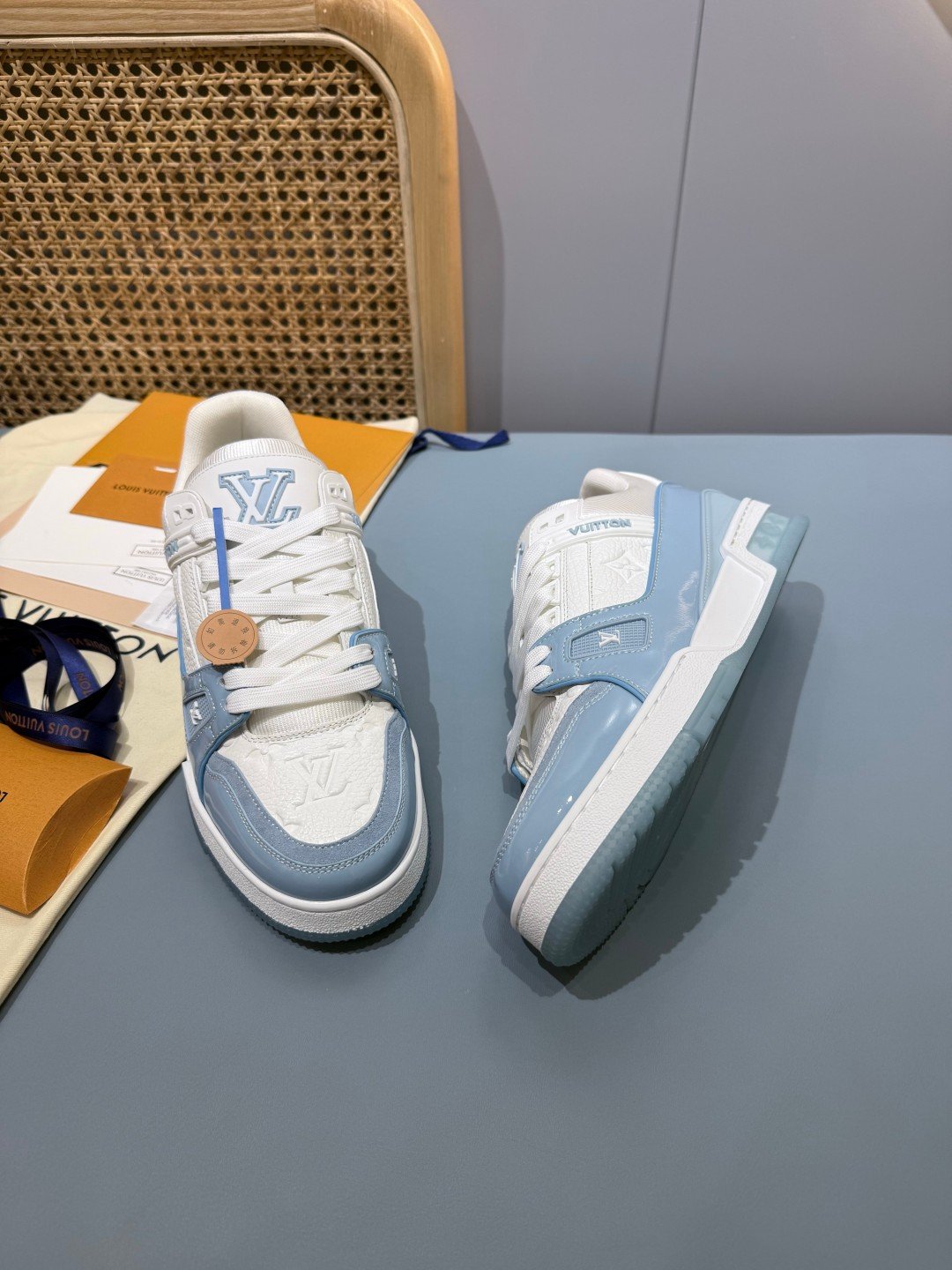 Sneakers Trainer 'Blanc Bleu Ciel' — vue 16