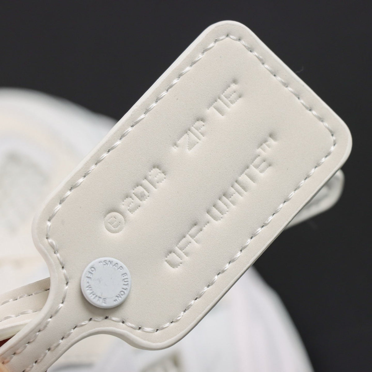Off-White Be Right Back 'Blanc Intégral' — vue 2