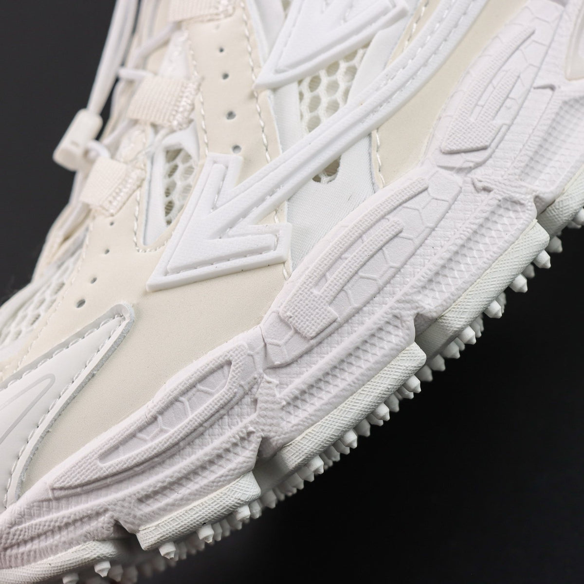 Off-White Be Right Back 'Blanc Intégral' — vue 5