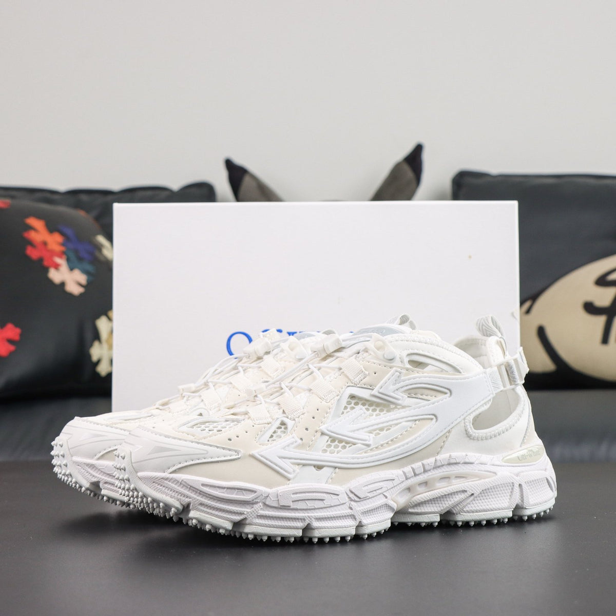 Off-White Be Right Back 'Blanc Intégral' — vue 17
