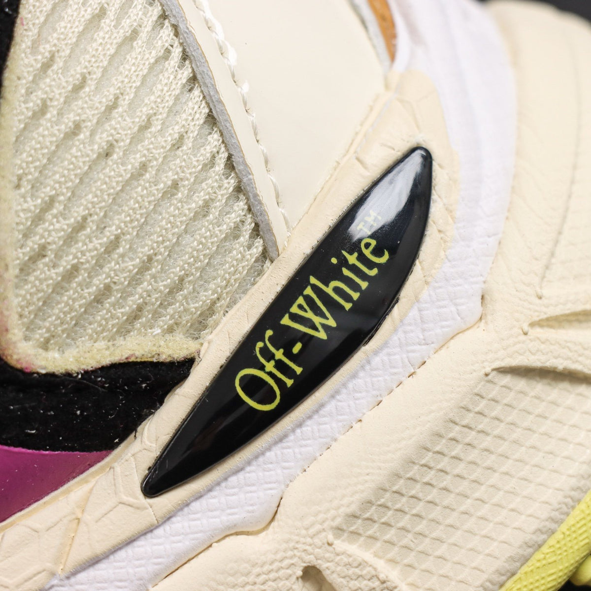 Off-White Be Right Back 'Blanc Rose Fuchsia' — vue 4