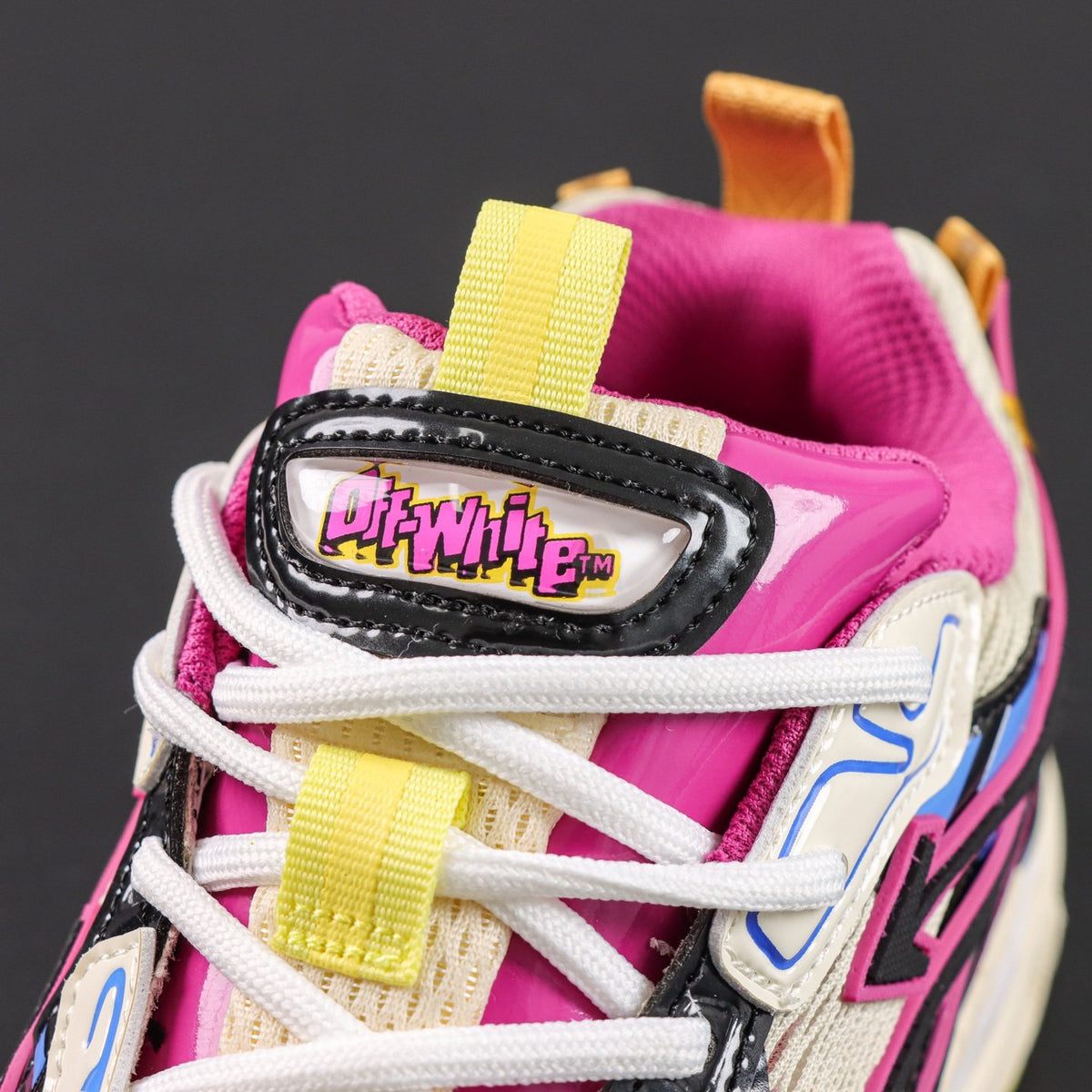 Off-White Be Right Back 'Blanc Rose Fuchsia' — vue 9