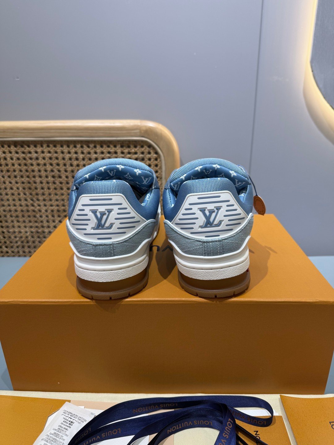 Sneakers Trainer 'Bleu Ciel Denim' — vue 2