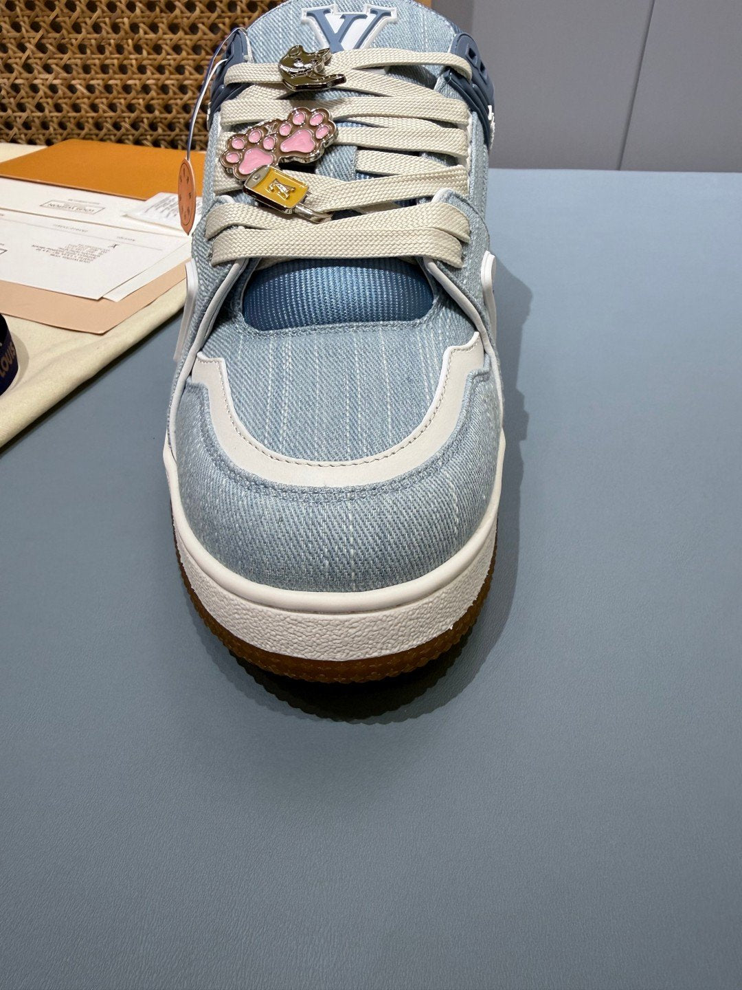 Sneakers Trainer 'Bleu Ciel Denim' — vue 8