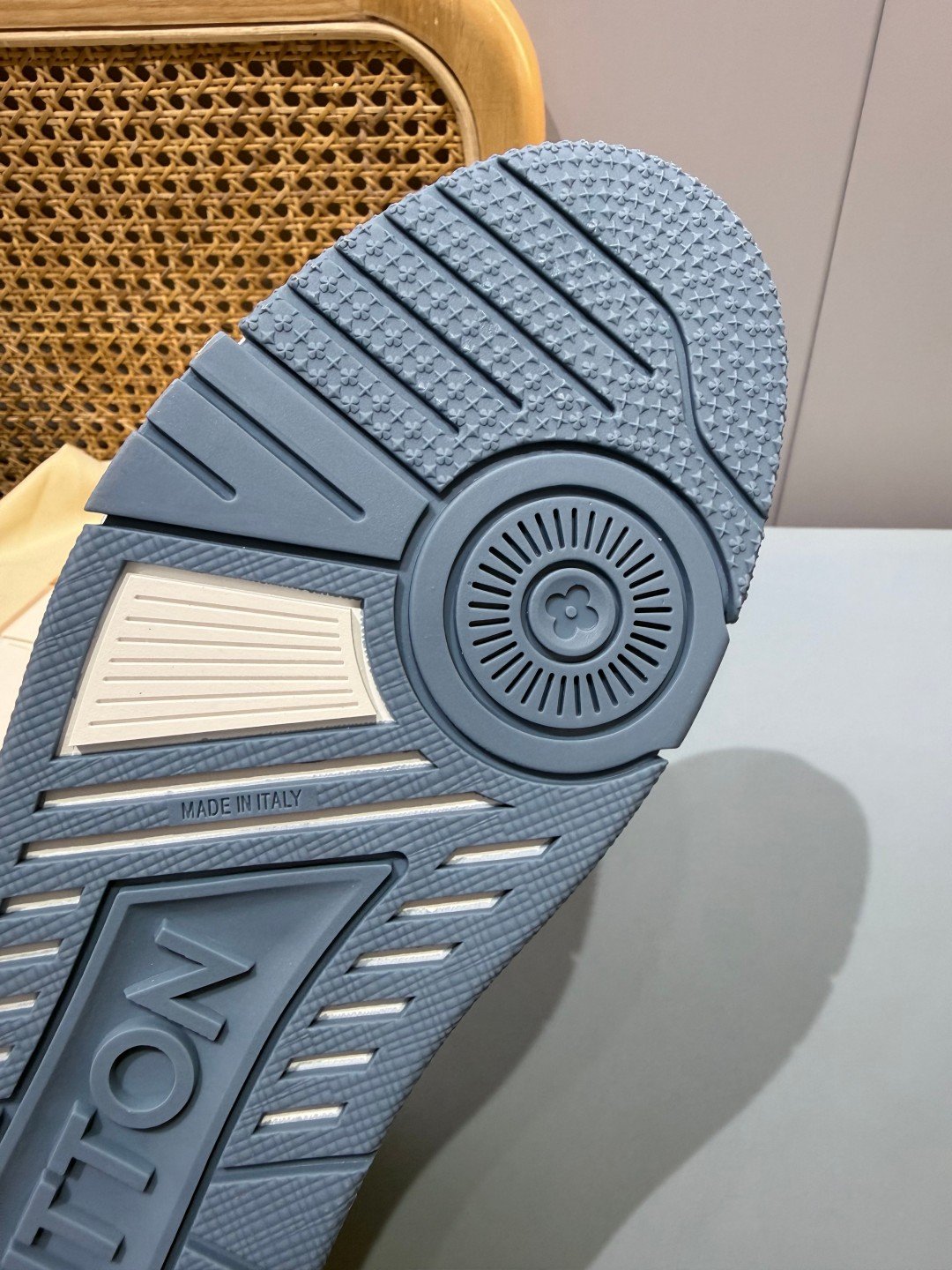 Sneakers Trainer 'Denim Monogram Bleu' — vue 6