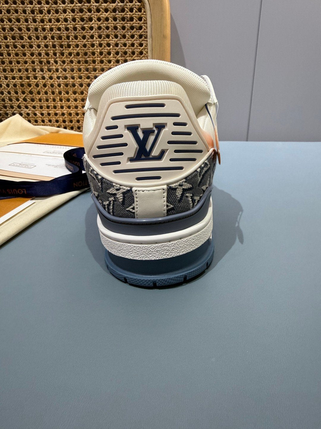 Sneakers Trainer 'Denim Monogram Bleu' — vue 9