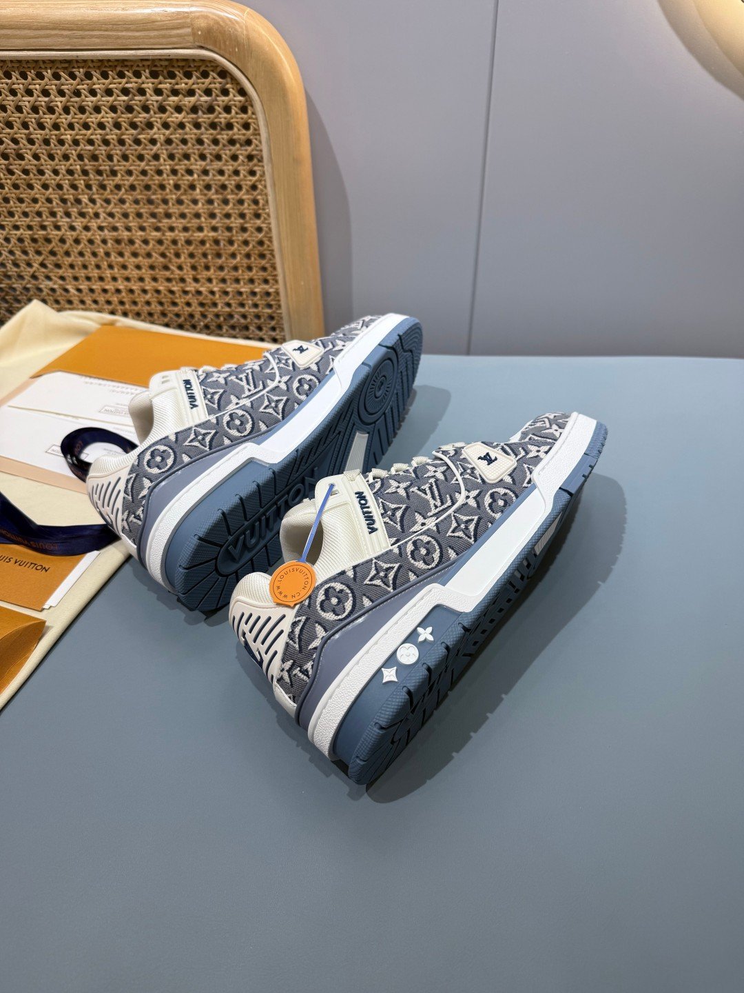 Sneakers Trainer 'Denim Monogram Bleu' — vue 13