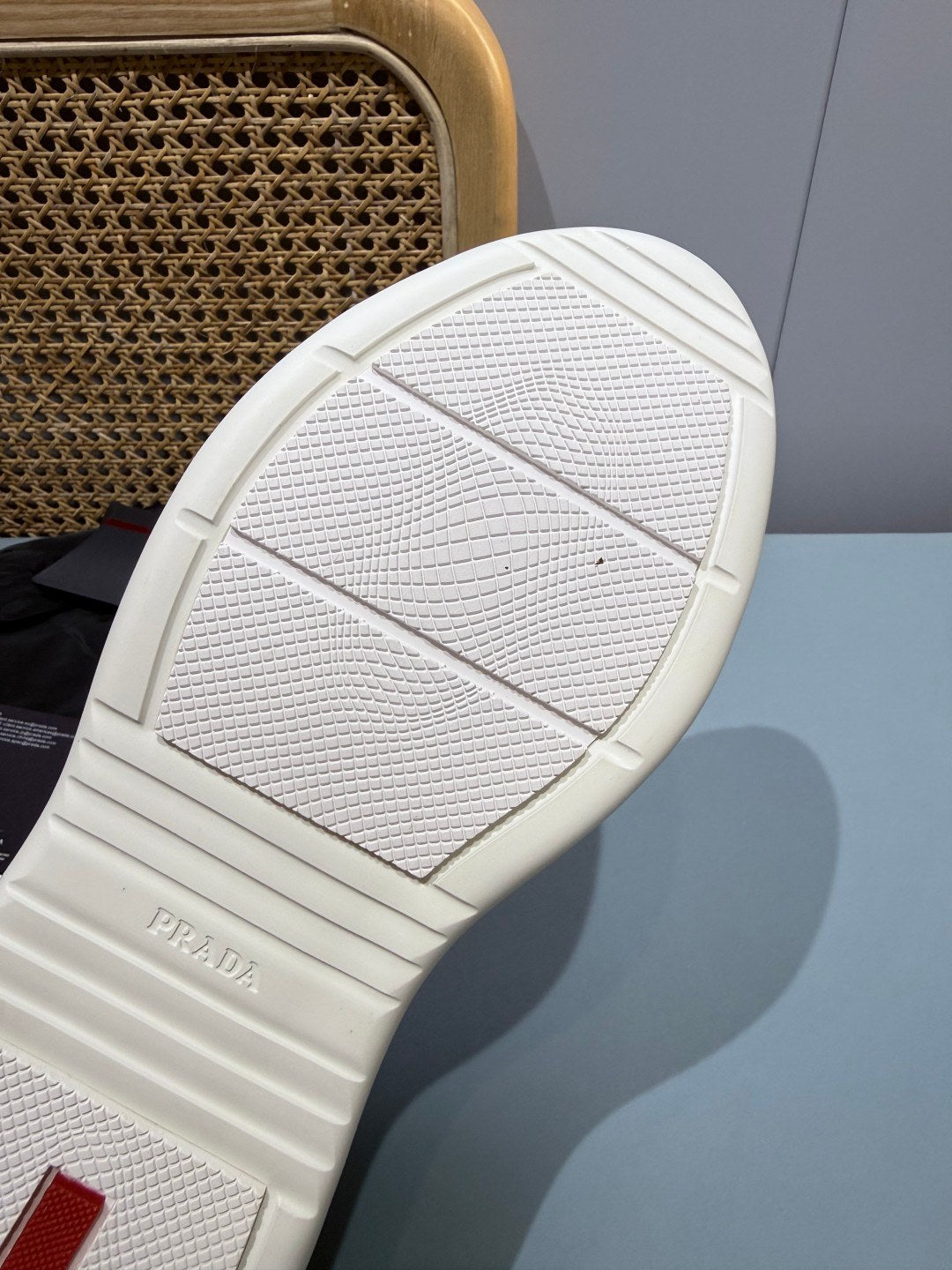 Sneakers America's Cup 'Marron Verni' — vue 3