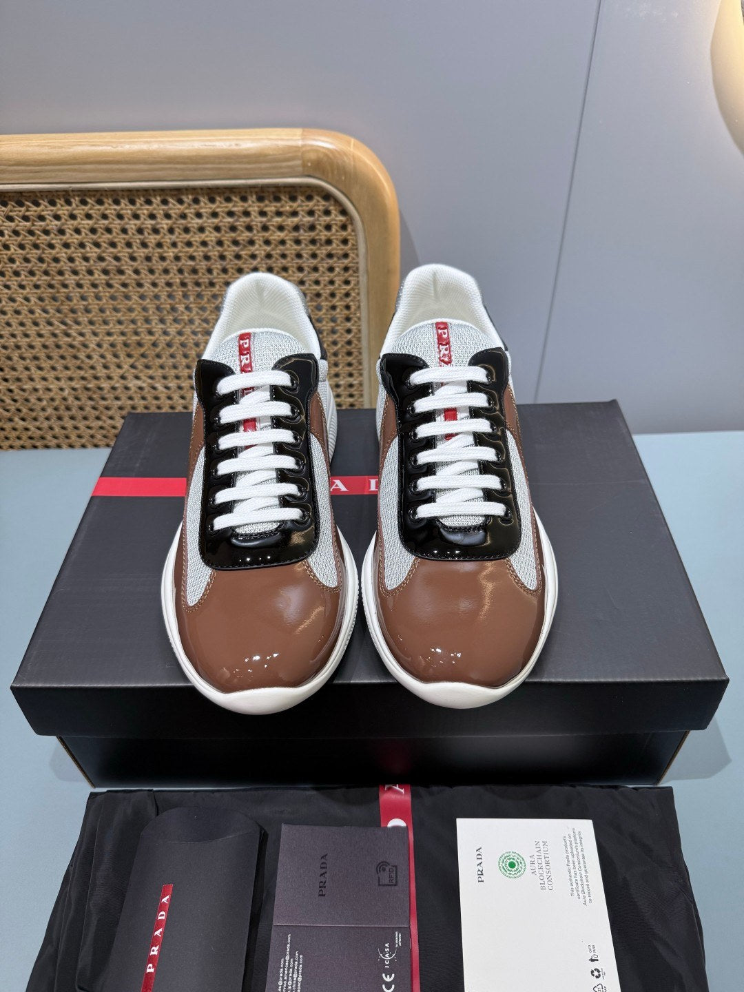 Sneakers America's Cup 'Marron Verni' — vue 18