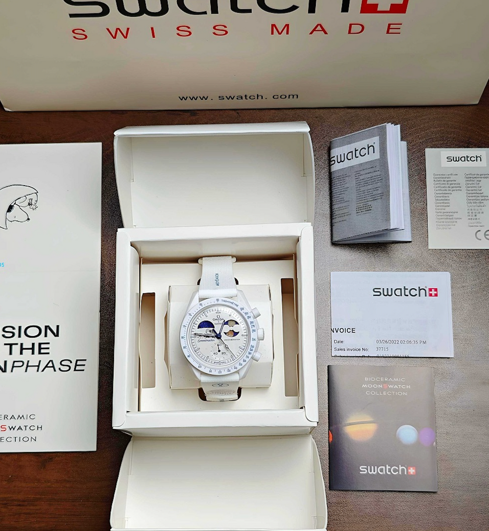Swatch x Ome. Moonphase Gold Premium Edition