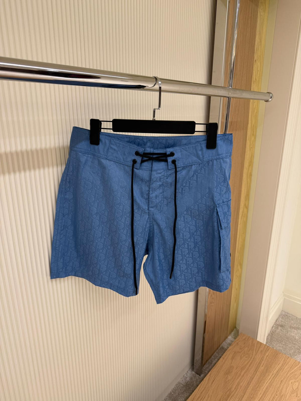 Short de Bain Noir Logo — Séchage Rapide