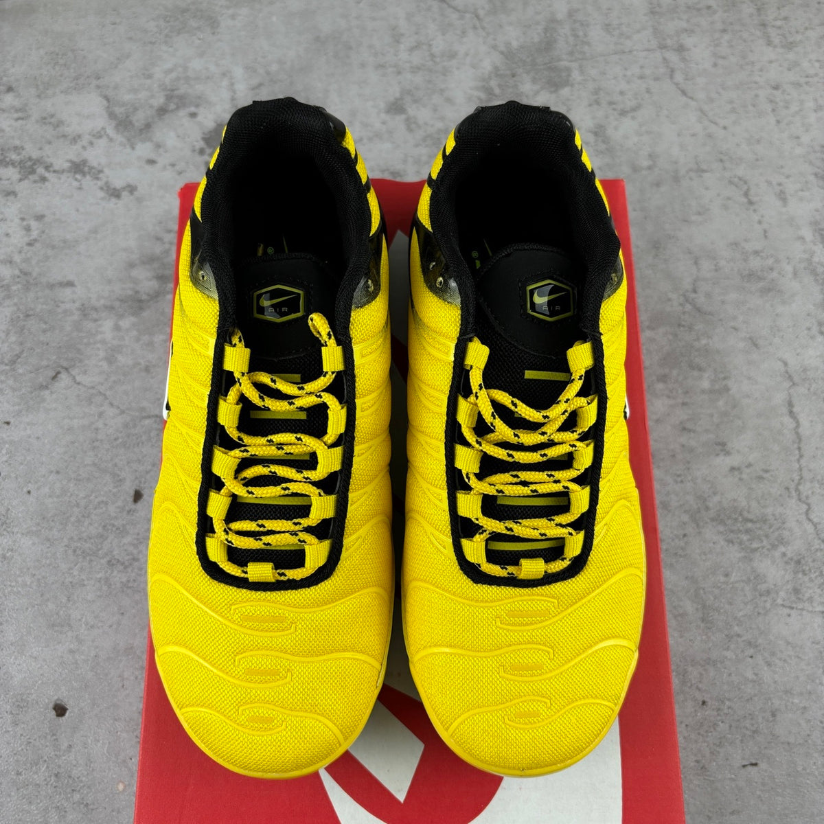 Nike Air Max Plus TN 'Jaune Noir' — vue 3