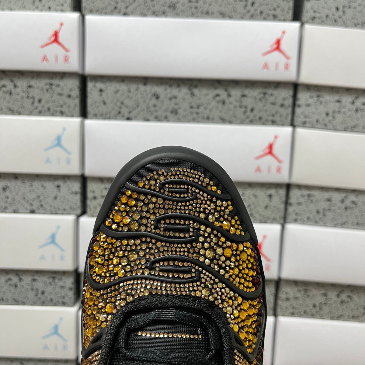 Nike Air Max Plus x Swarovski 'Noir Rouge Cristal' — vue 6