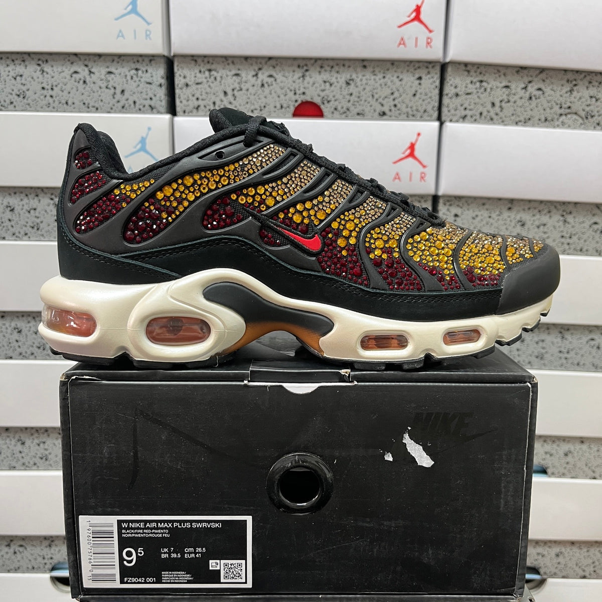 Nike Air Max Plus x Swarovski 'Noir Rouge Cristal' — vue 9