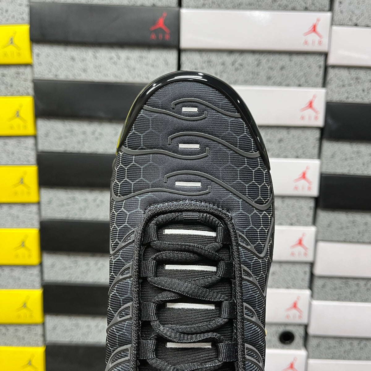 Nike Air Max Plus TN 'Noir Hexagone Or' — vue 7