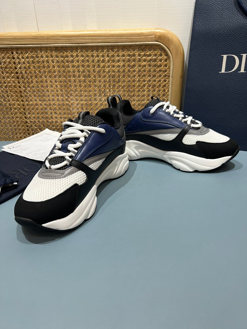 Sneakers B22