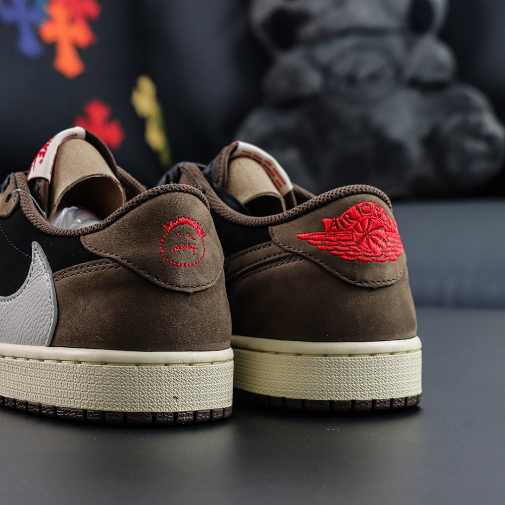 Travis Scott x Air Jordan 1 Retro Low Mocha