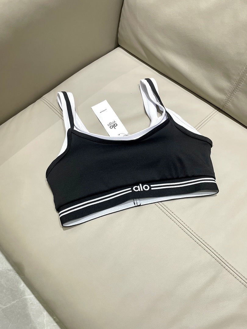 Ensemble Yoga Alo