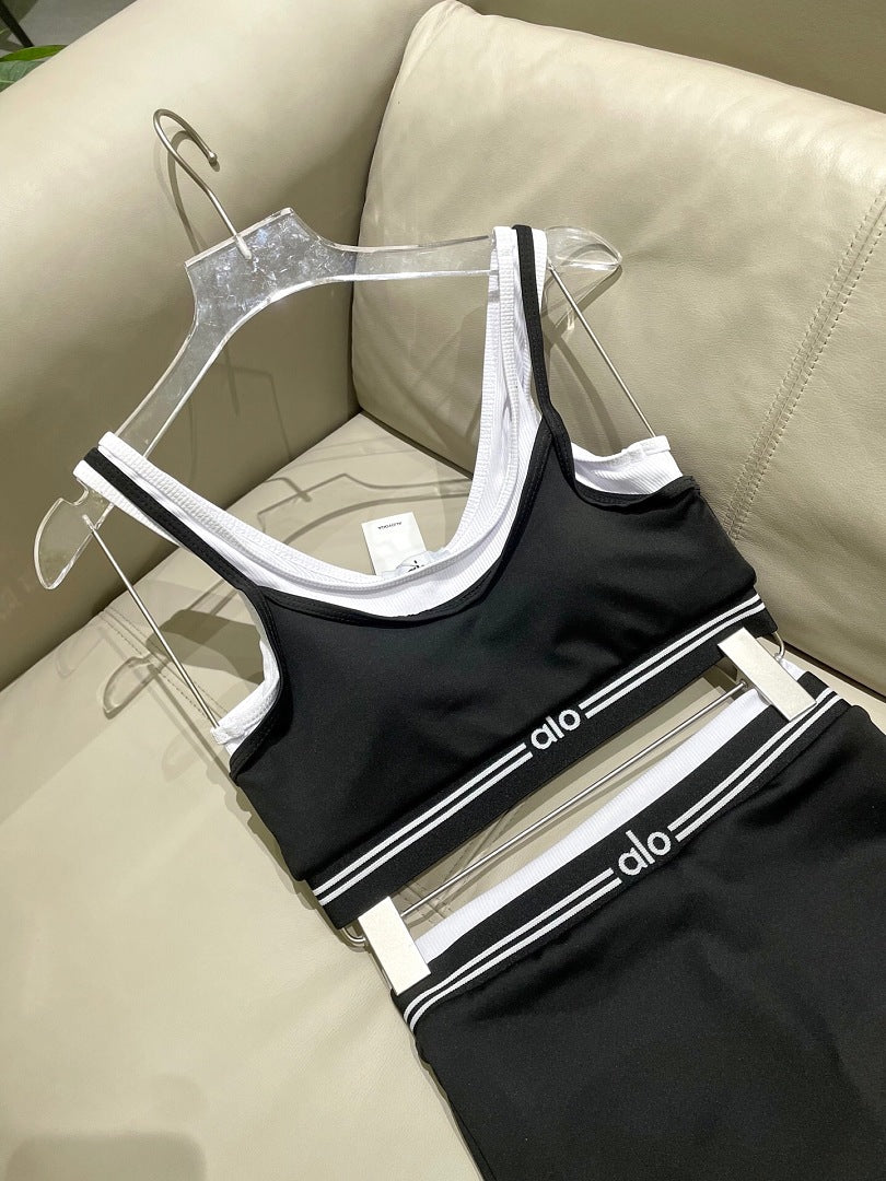 Ensemble Yoga Alo