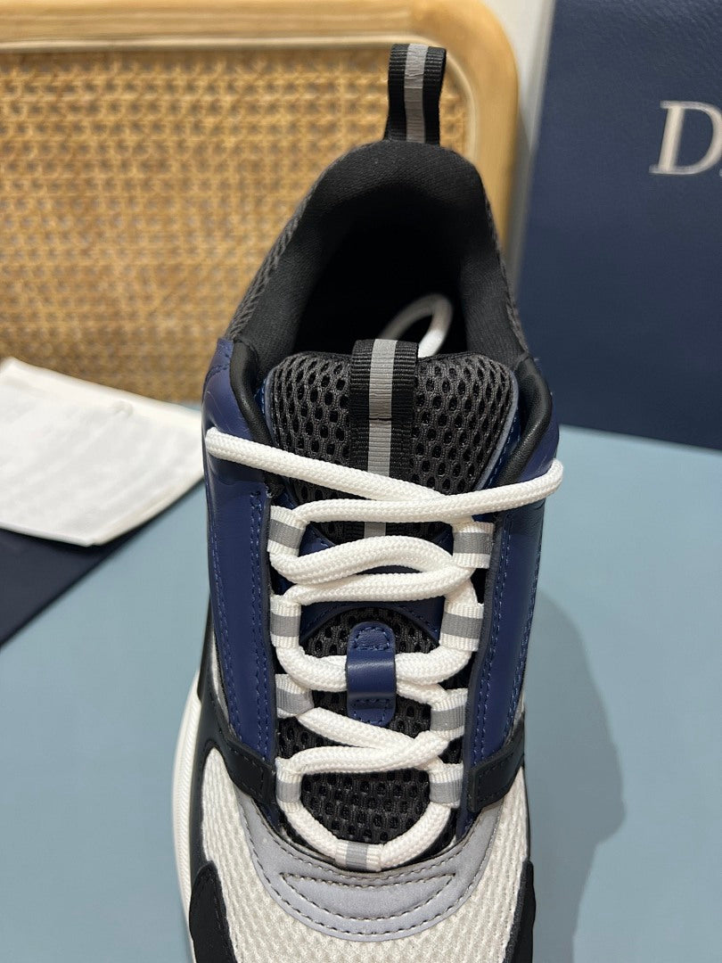 Sneakers B22