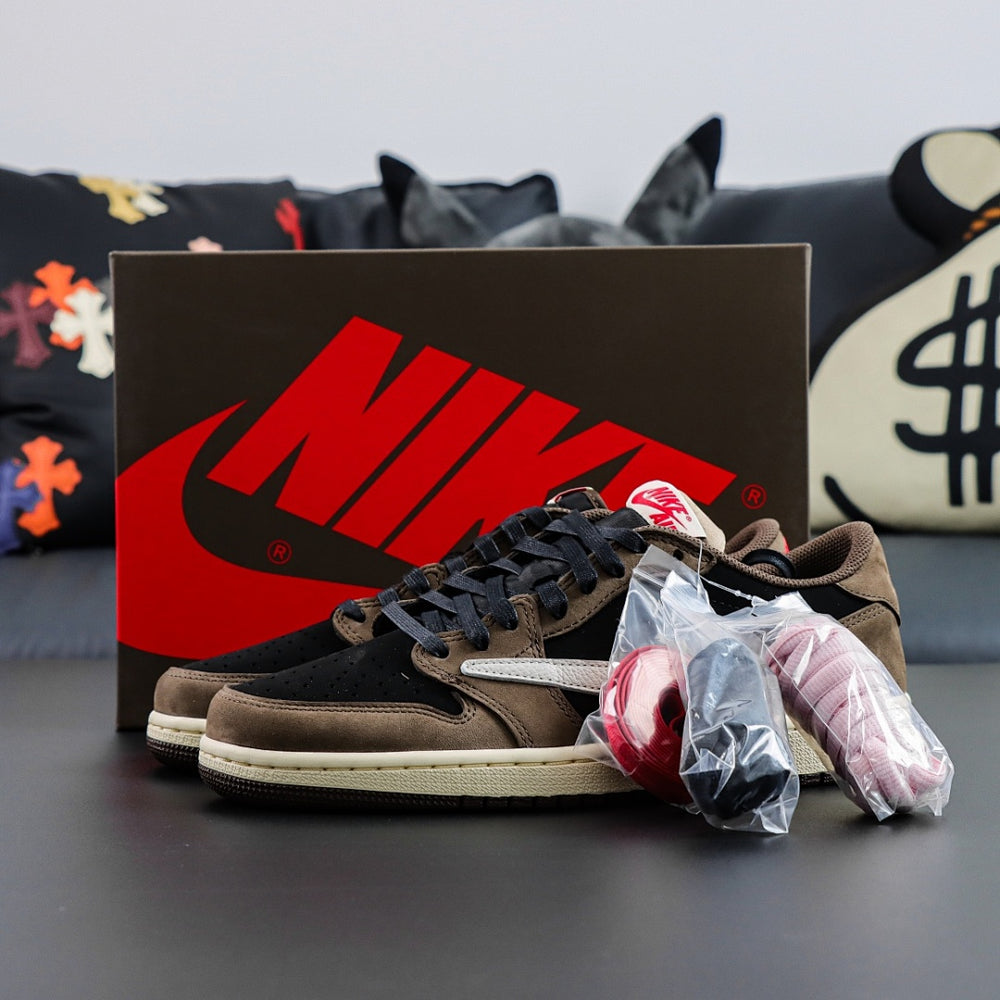 Travis Scott x Air Jordan 1 Retro Low Mocha