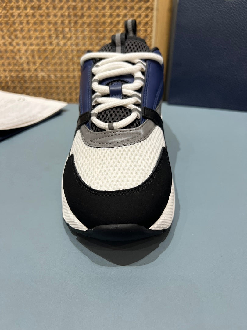 Sneakers B22