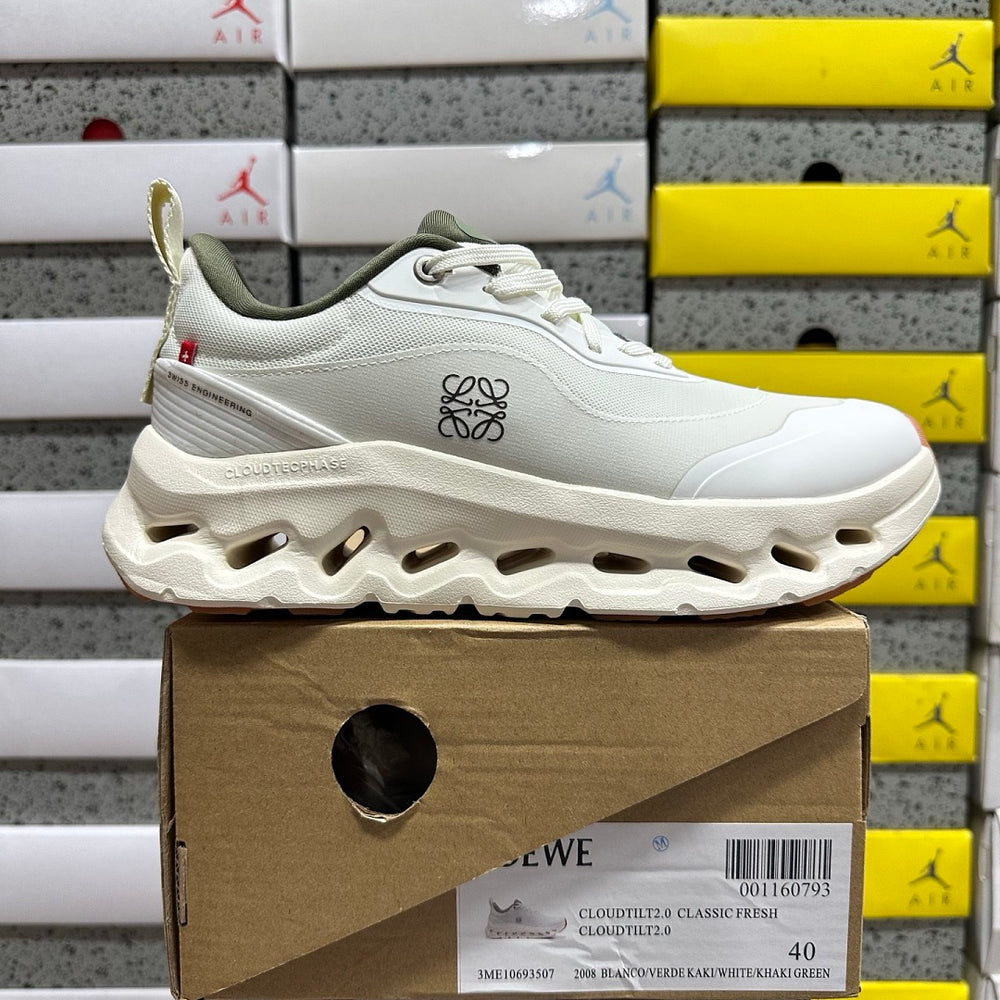 Sneaker On x Loe. Cloudtilt 'All White'