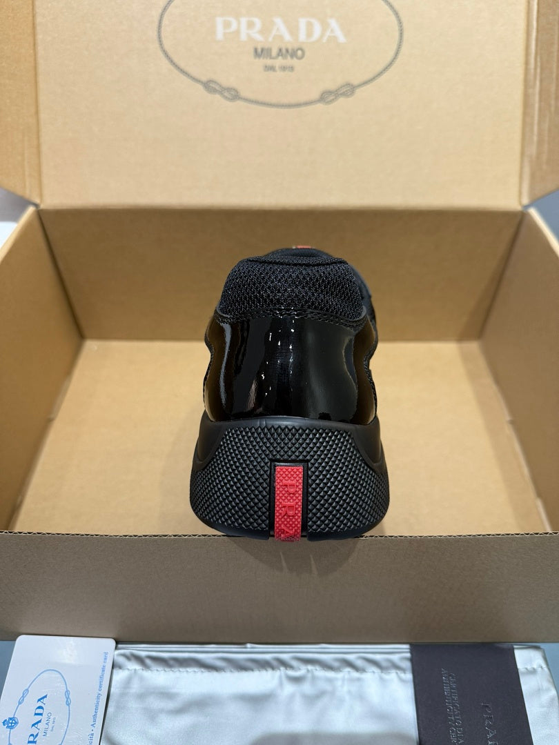 Sneakers America's Cup