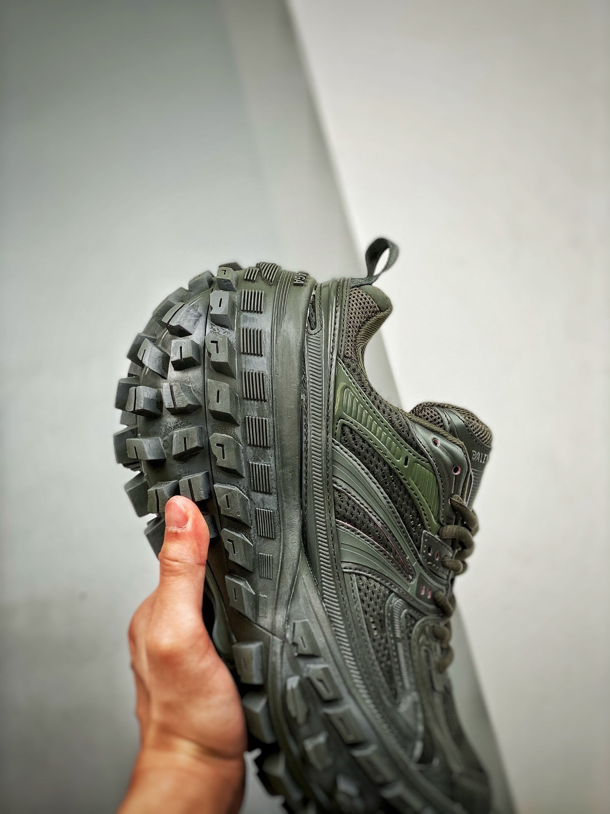Sneakers Defender 'Vert Kaki'