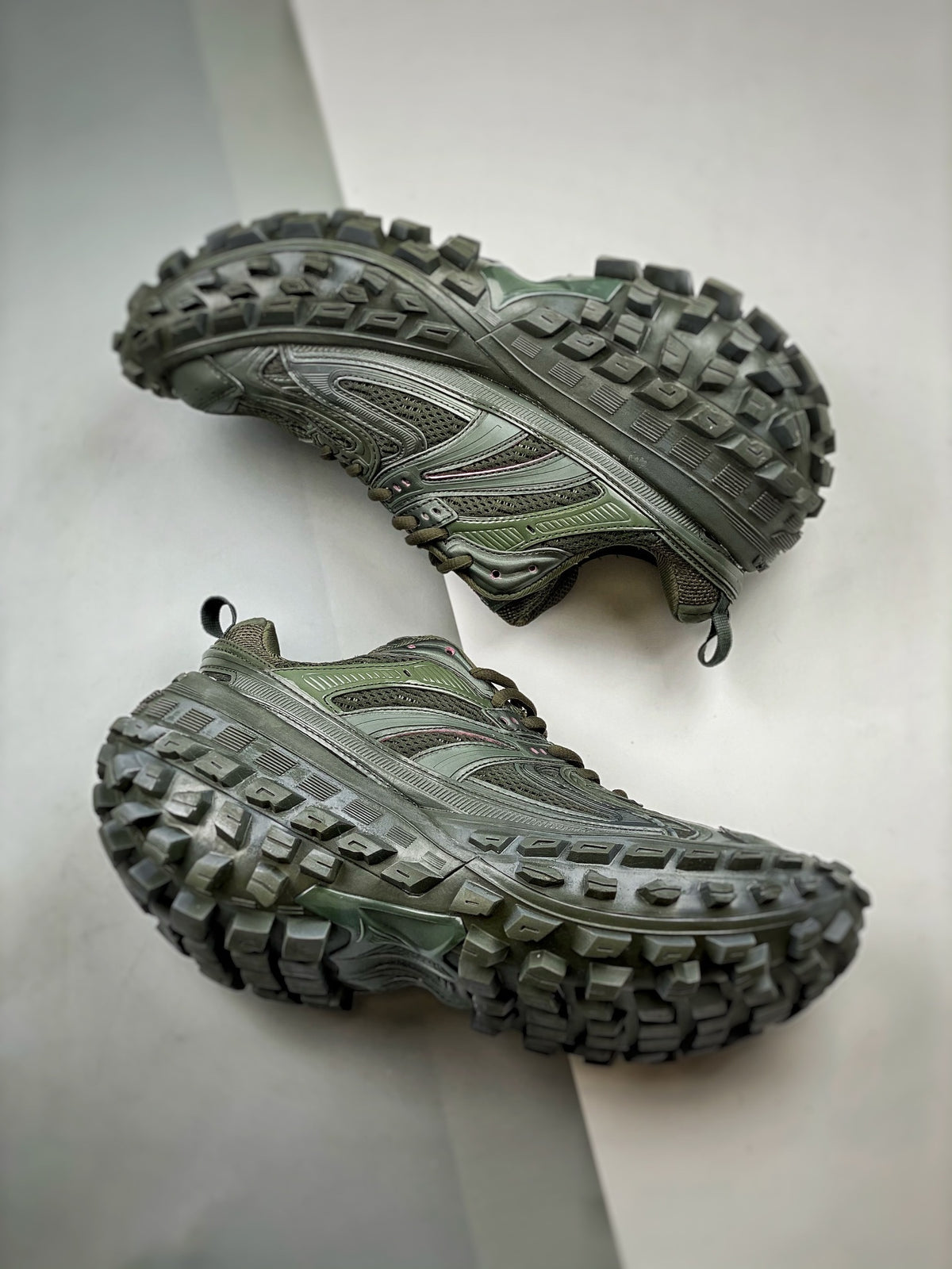 Sneakers Defender 'Vert Kaki'