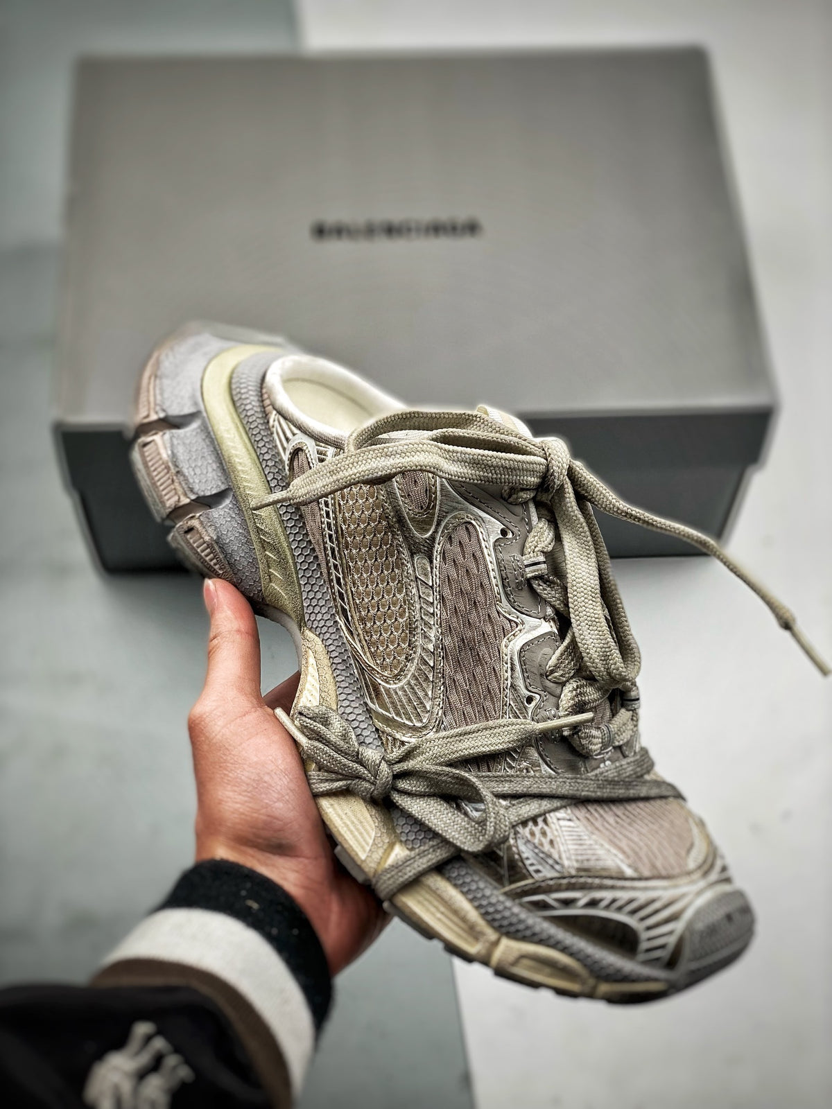 Sneakers 3XL 'Gris Beige'