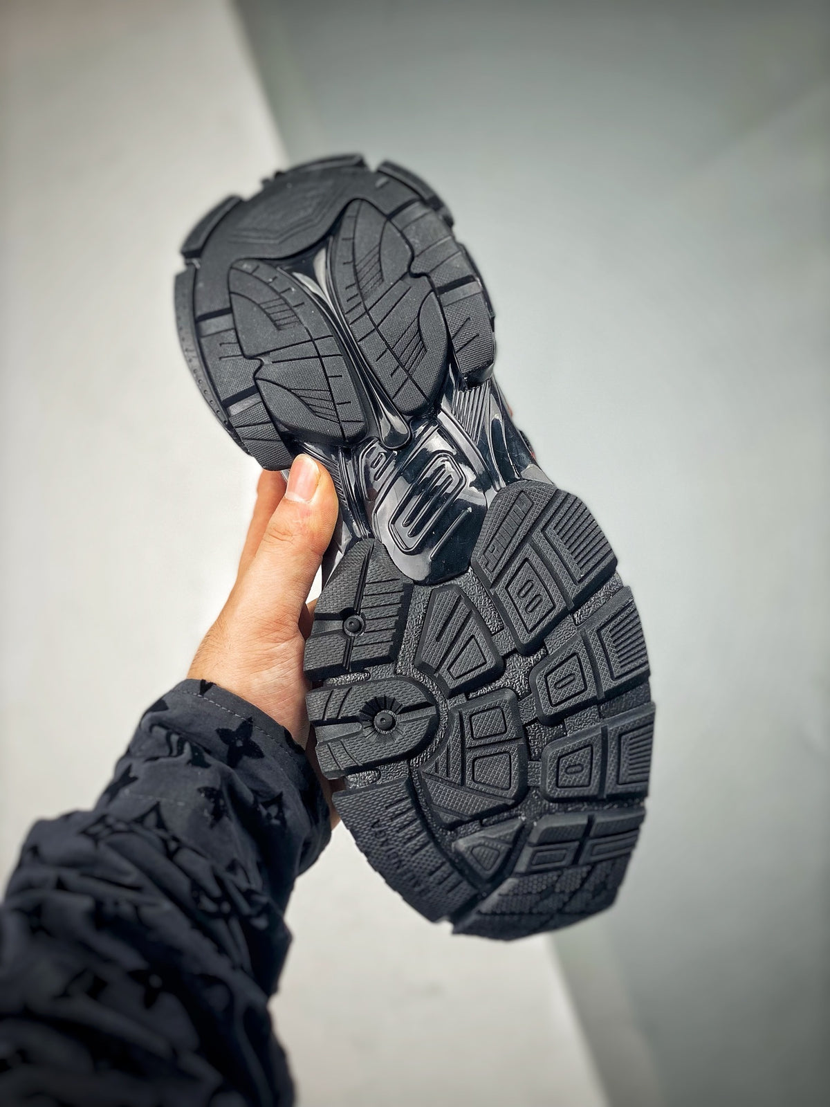 Sneakers Runner Graffiti 'Noir Graffiti Rouge'