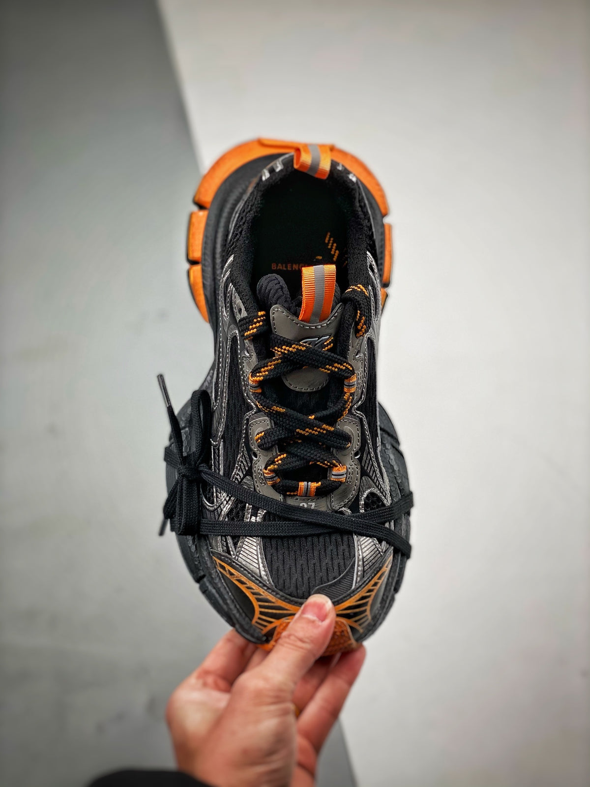 Sneakers 3XL 'Noir Orange'