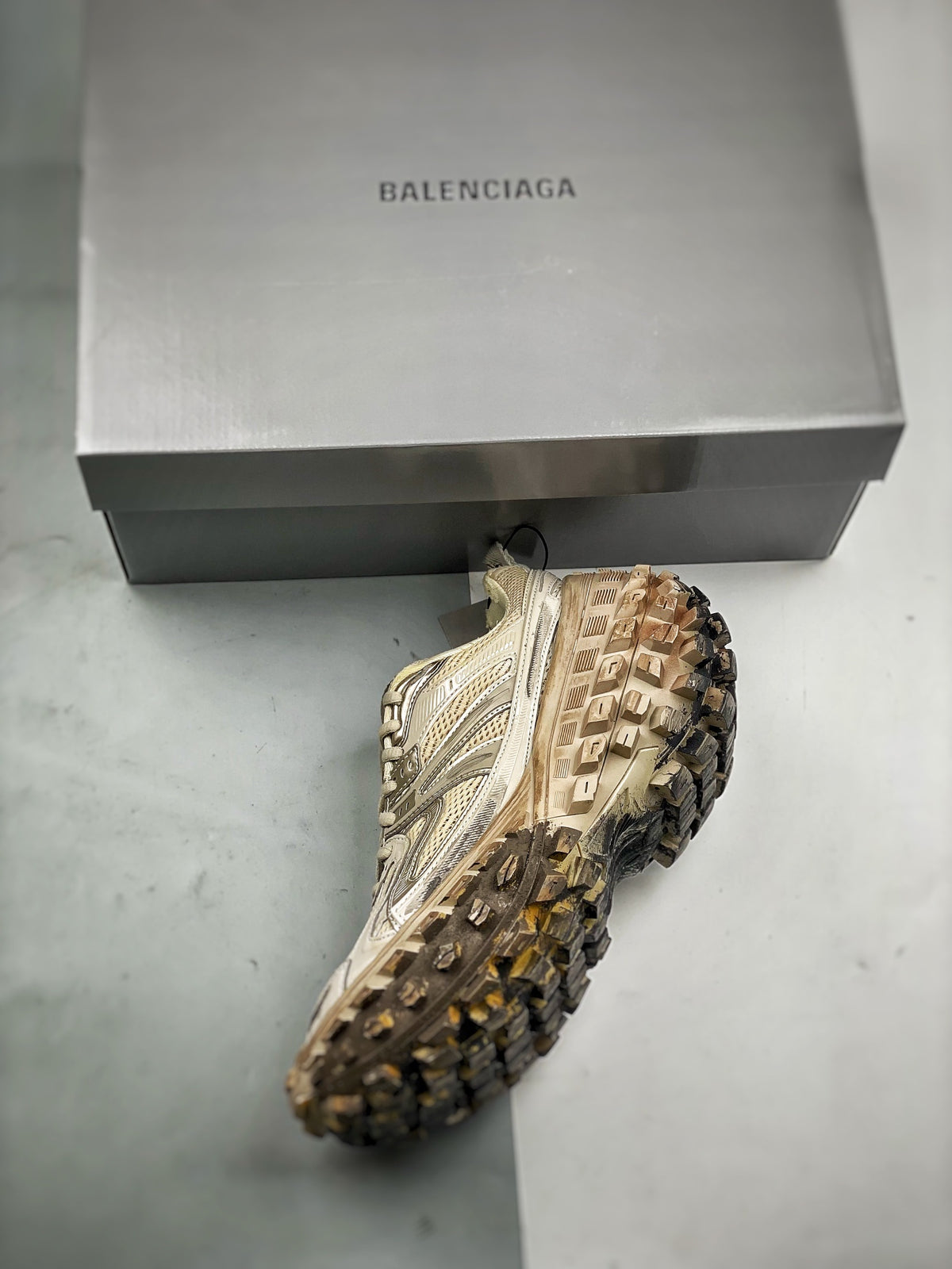 Sneakers Defender 'Beige Vieilli'