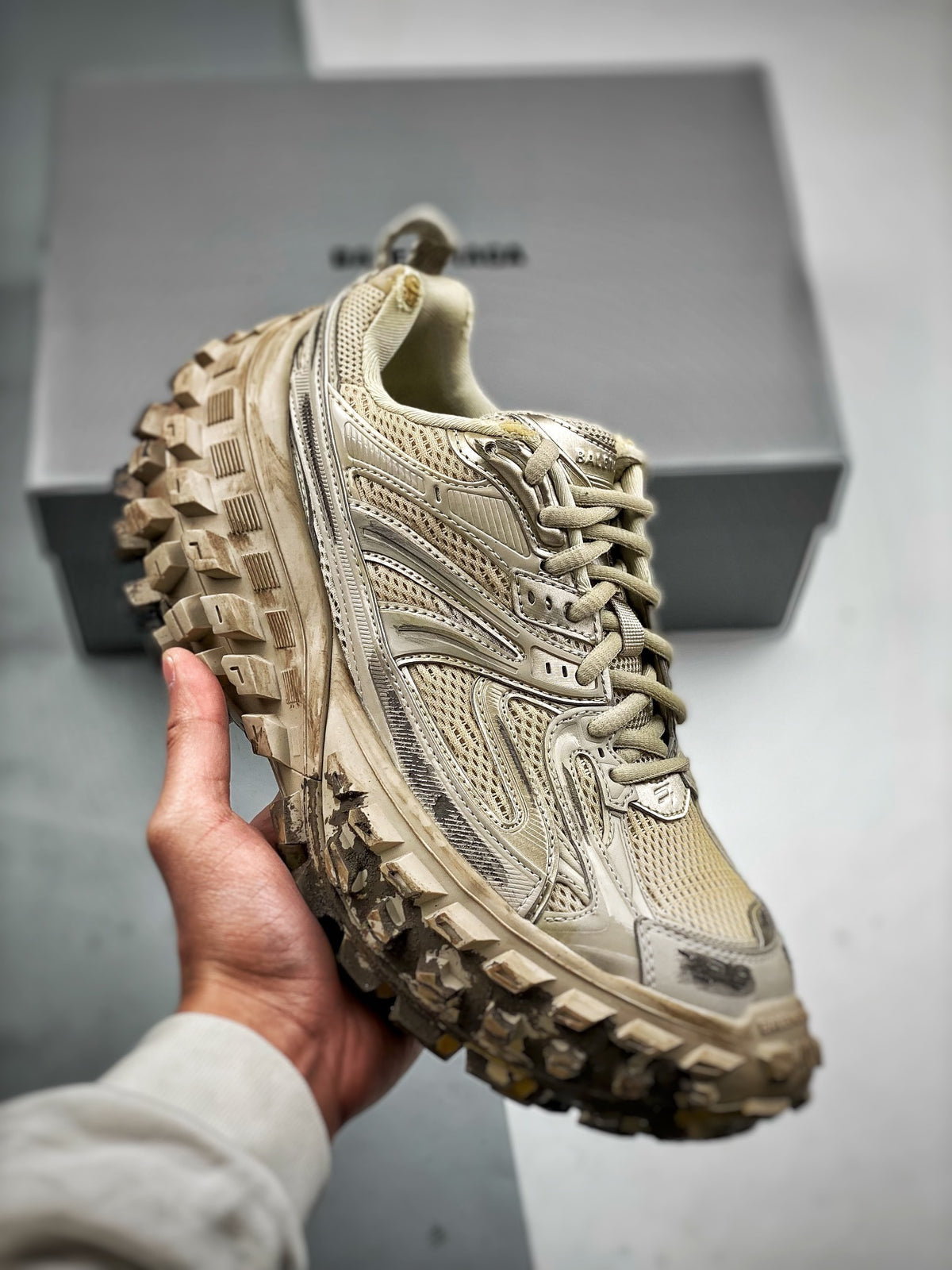Sneakers Defender 'Beige Vieilli'