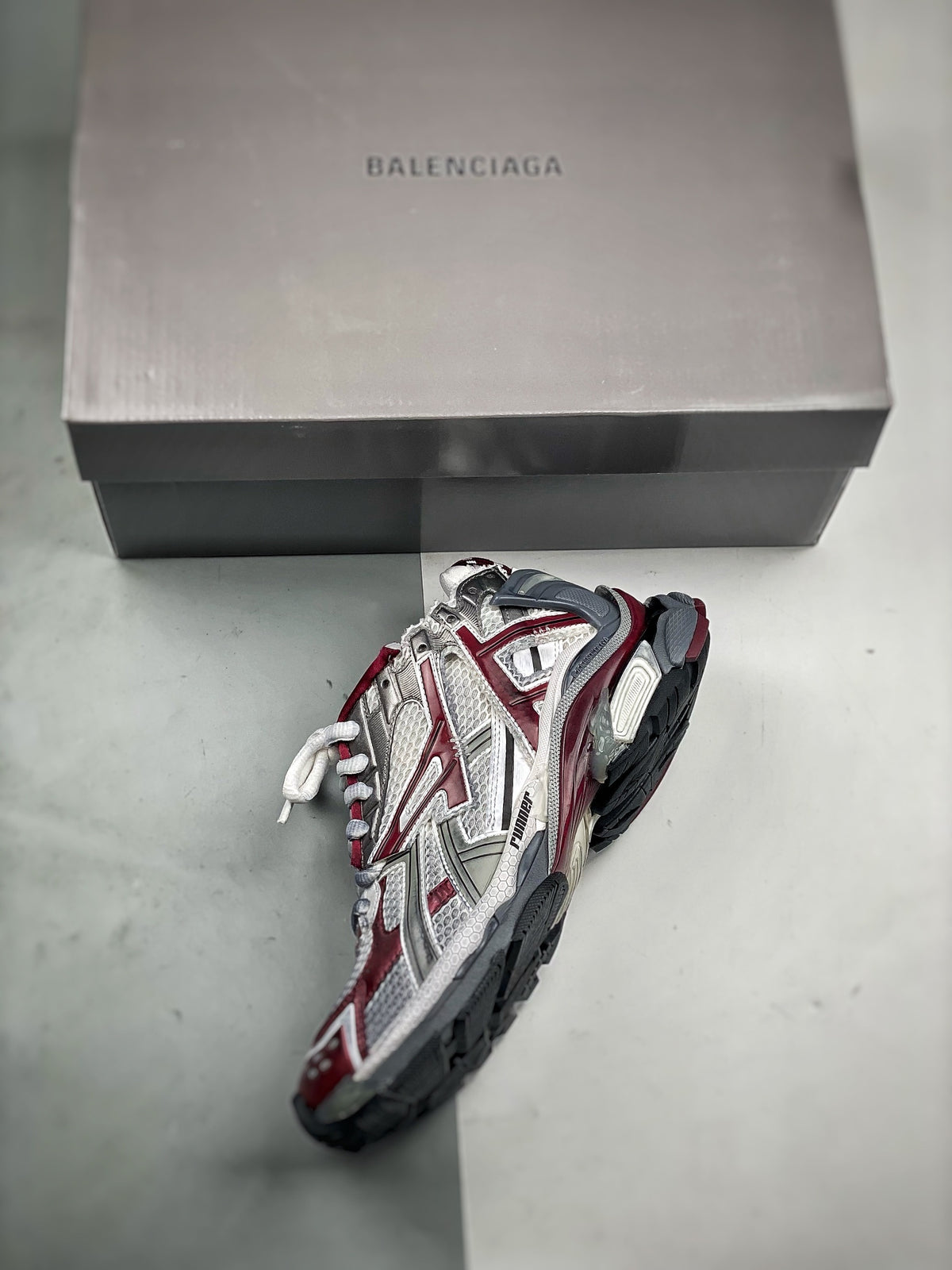 Sneakers Runner 'Argent Bordeaux'